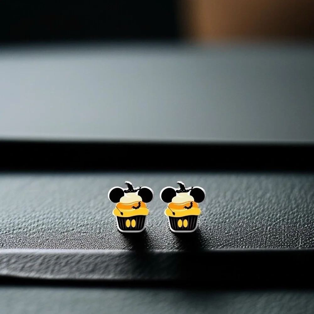 🎃 Hauntingly Cute Halloween Stud Earrings – Spooktacular Styles Await! 👻 NWT